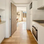 L'escale Tropezienne Rue Des Commercants 3e *
