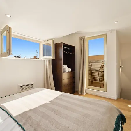 L'escale Tropezienne Rue Des Commercants 3e * Saint Tropez