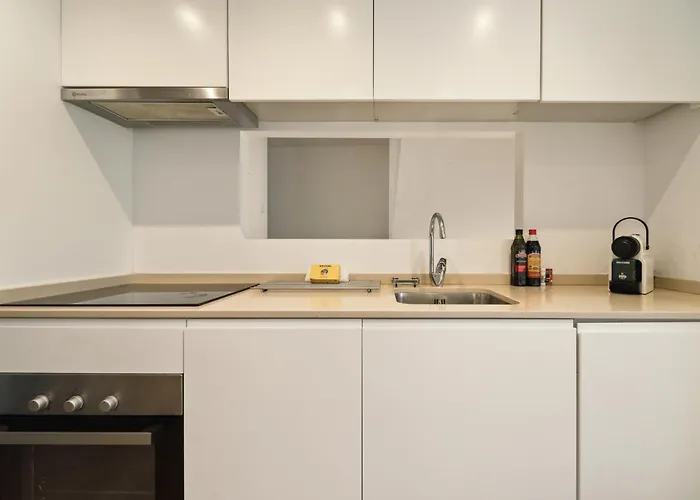 L'escale Tropezienne Rue Des Commercants 3e * Saint Tropez